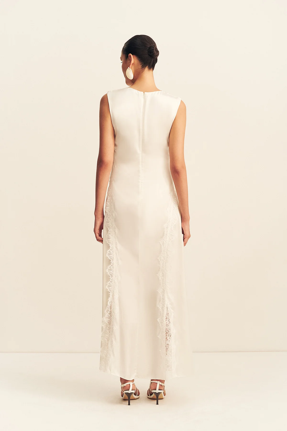 ALLEGRA LACE PANELLED MAXI DRESS - IVORY - Image 4
