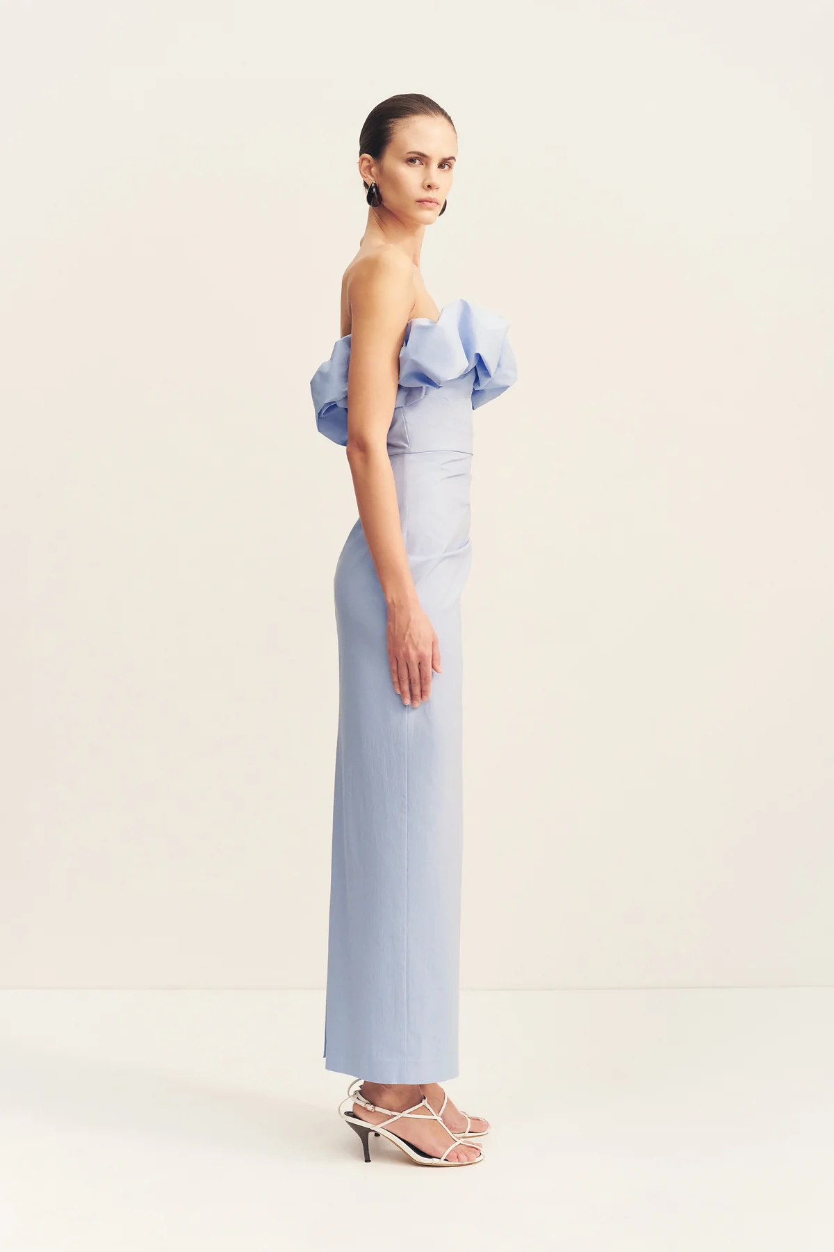 CAMPBELL STRAPLESS BUBBLE MAXI DRESS - CORNFLOWER BLUE - Image 4