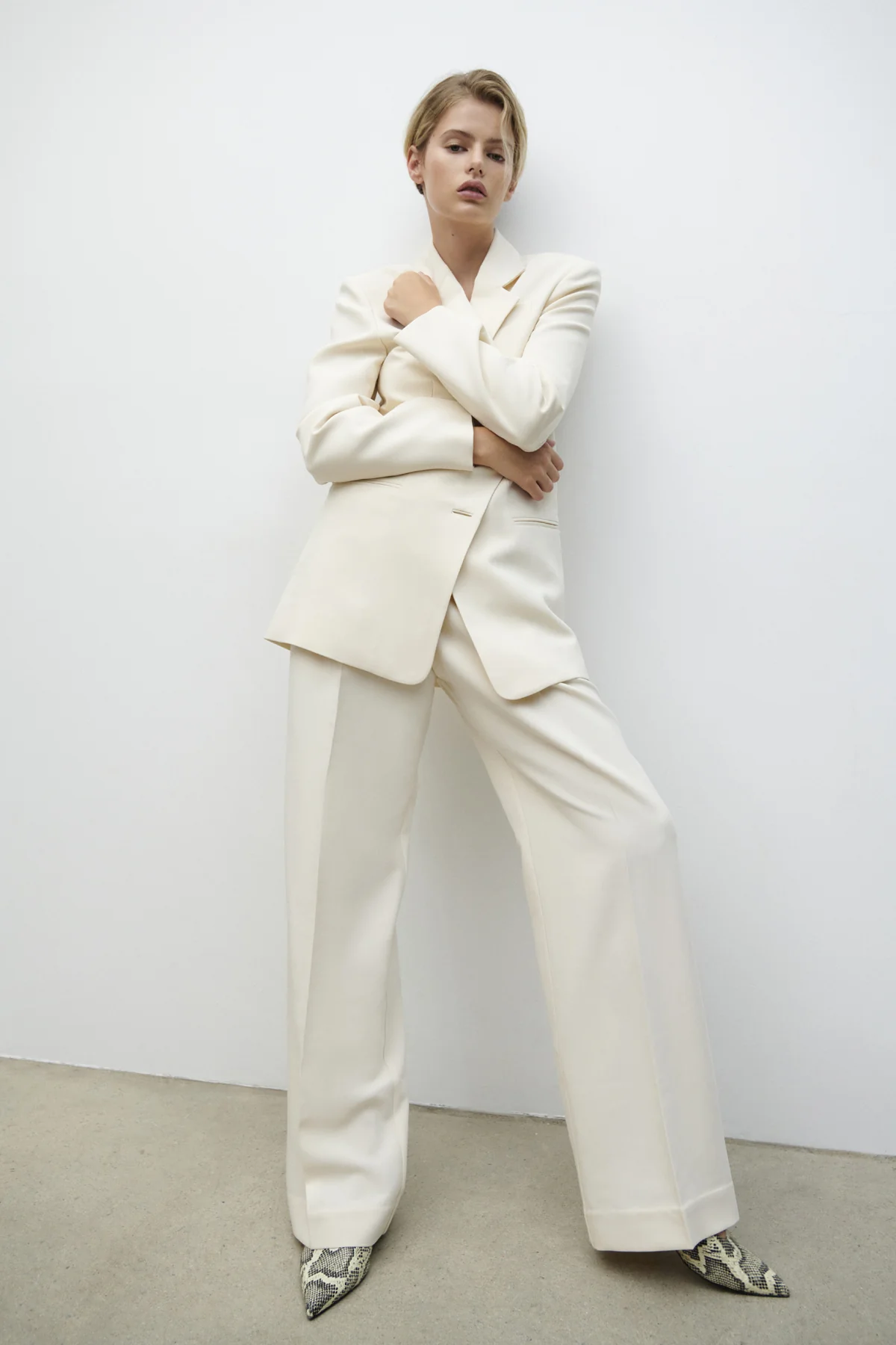 IRENA OVERSIZED TAILORED BLAZER - RICE - Image 6