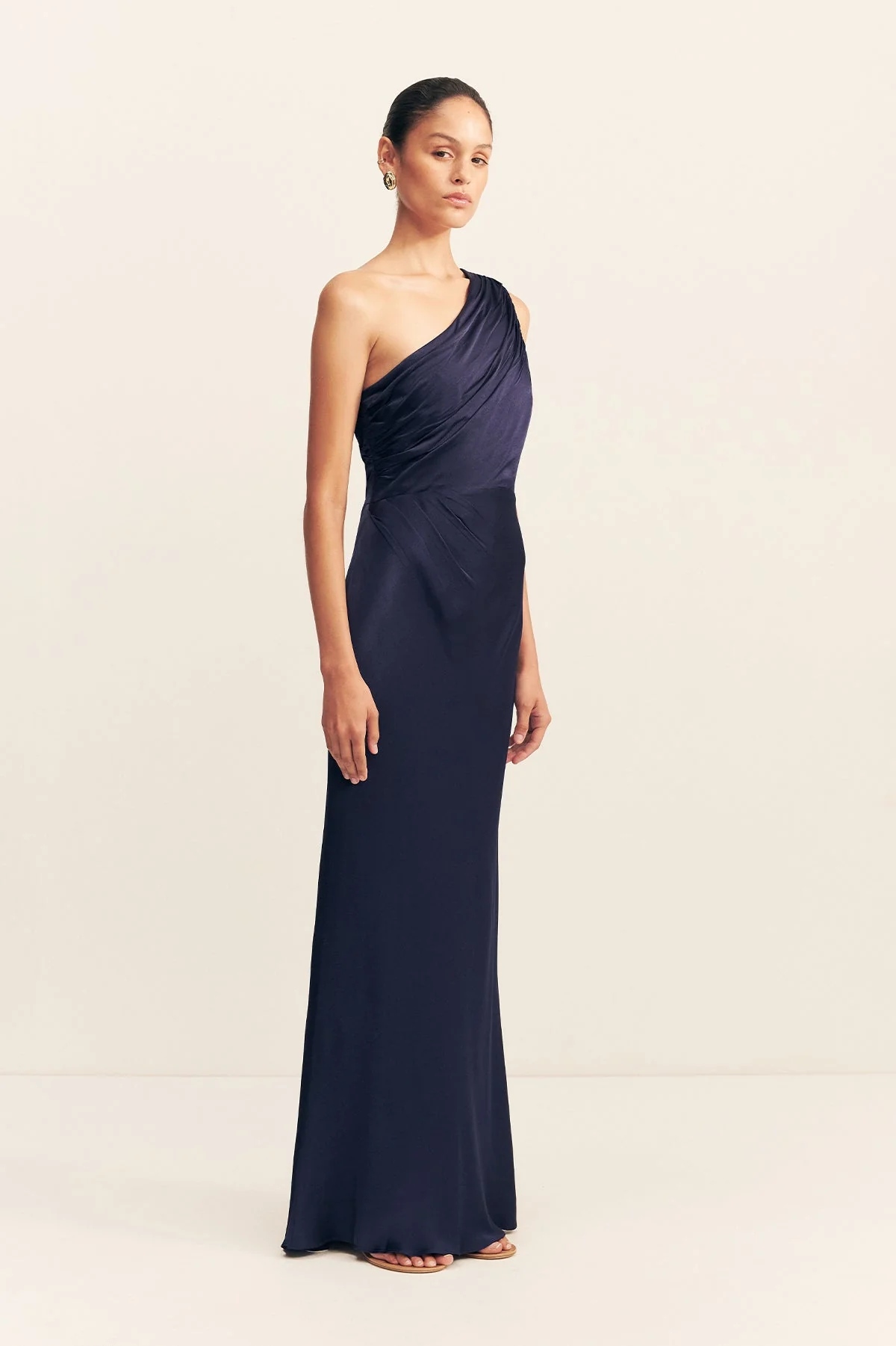LA LUNE GATHERED ONE SHOULDER MAXI DRESS - MIDNIGHT - Image 3