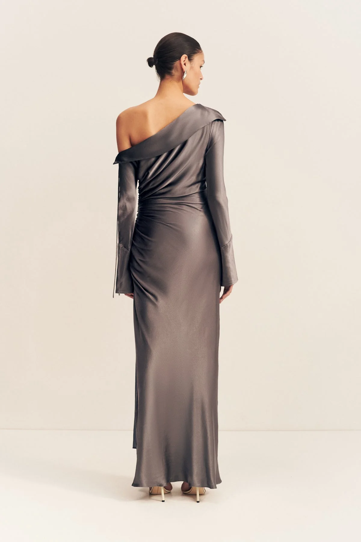 LA LUNE LONG SLEEVE GATHERED MAXI DRESS - GRAPHITE - Image 5