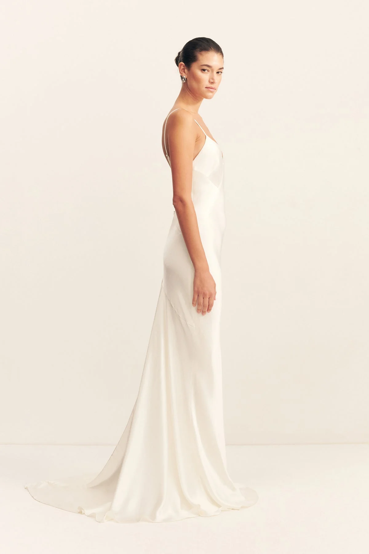 LA LUNE LOW BACK GOWN - WHITE - Image 4