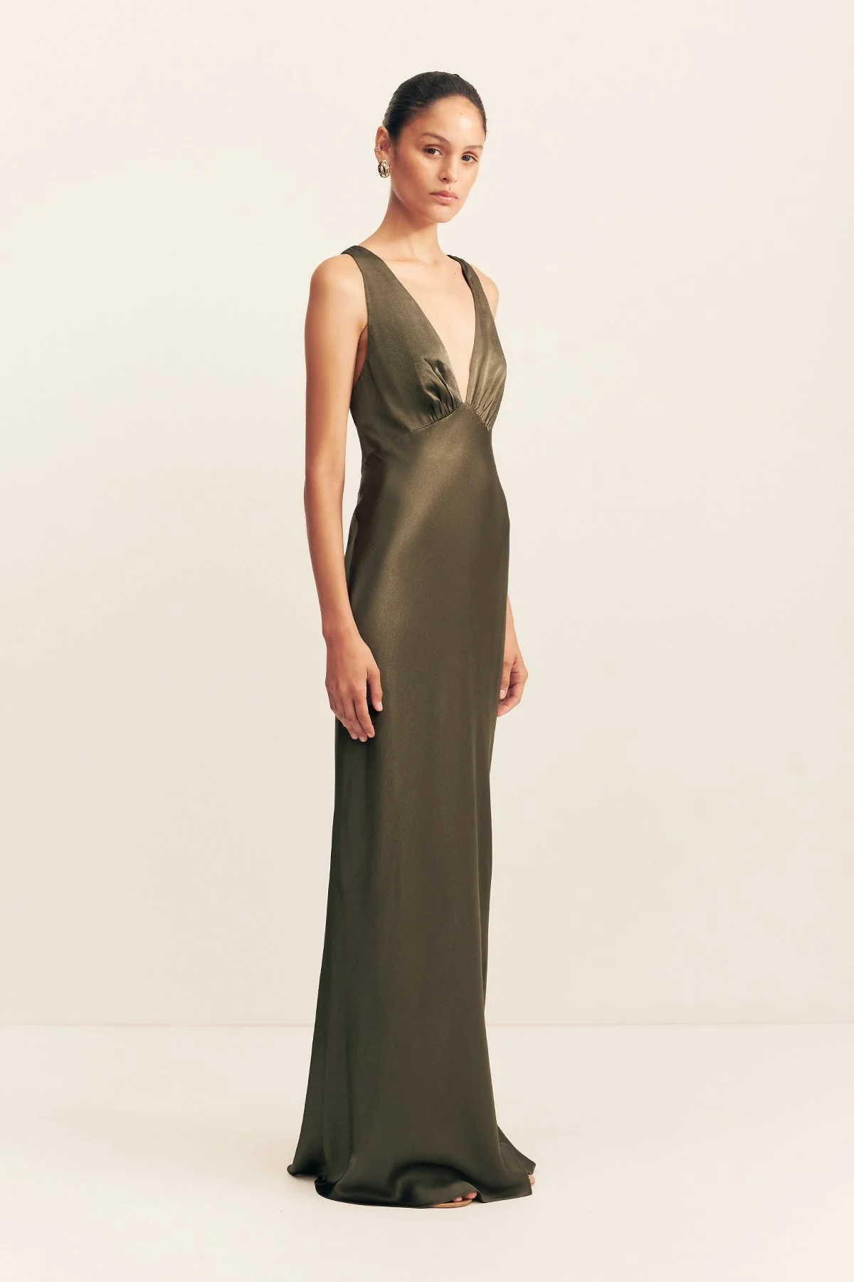 LA LUNE PLUNGED CROSS BACK MAXI DRESS - FOREST - Image 3