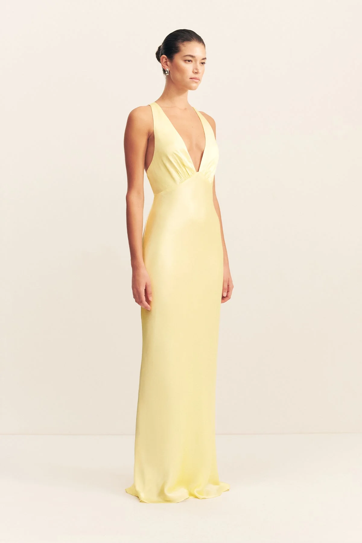 LA LUNE PLUNGED CROSS BACK MAXI DRESS - LEMON - Image 3