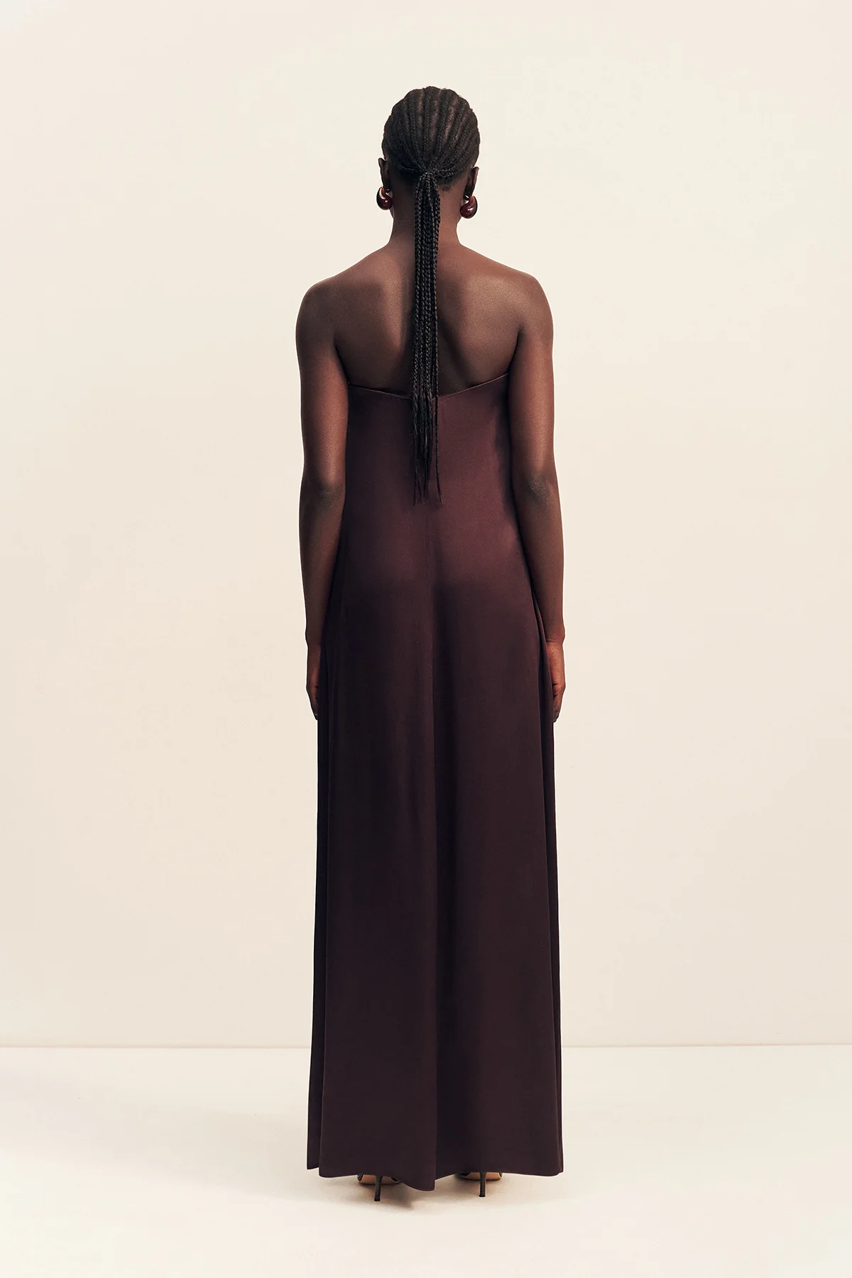 LA LUNE STRAPLESS COLUMN MAXI DRESS - ESPRESSO - Image 5