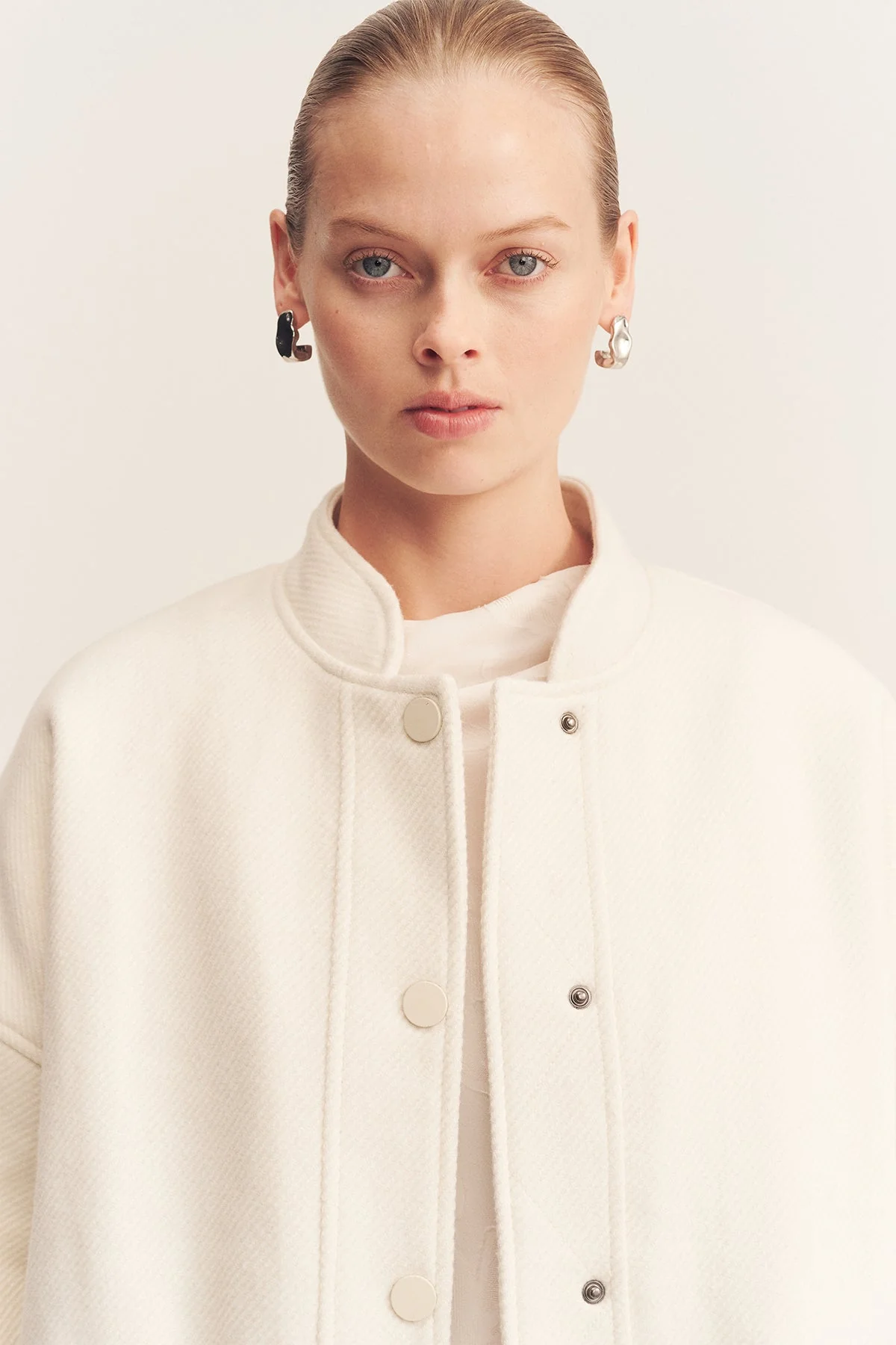 LUDLOW BOMBER JACKET - IVORY - Image 6