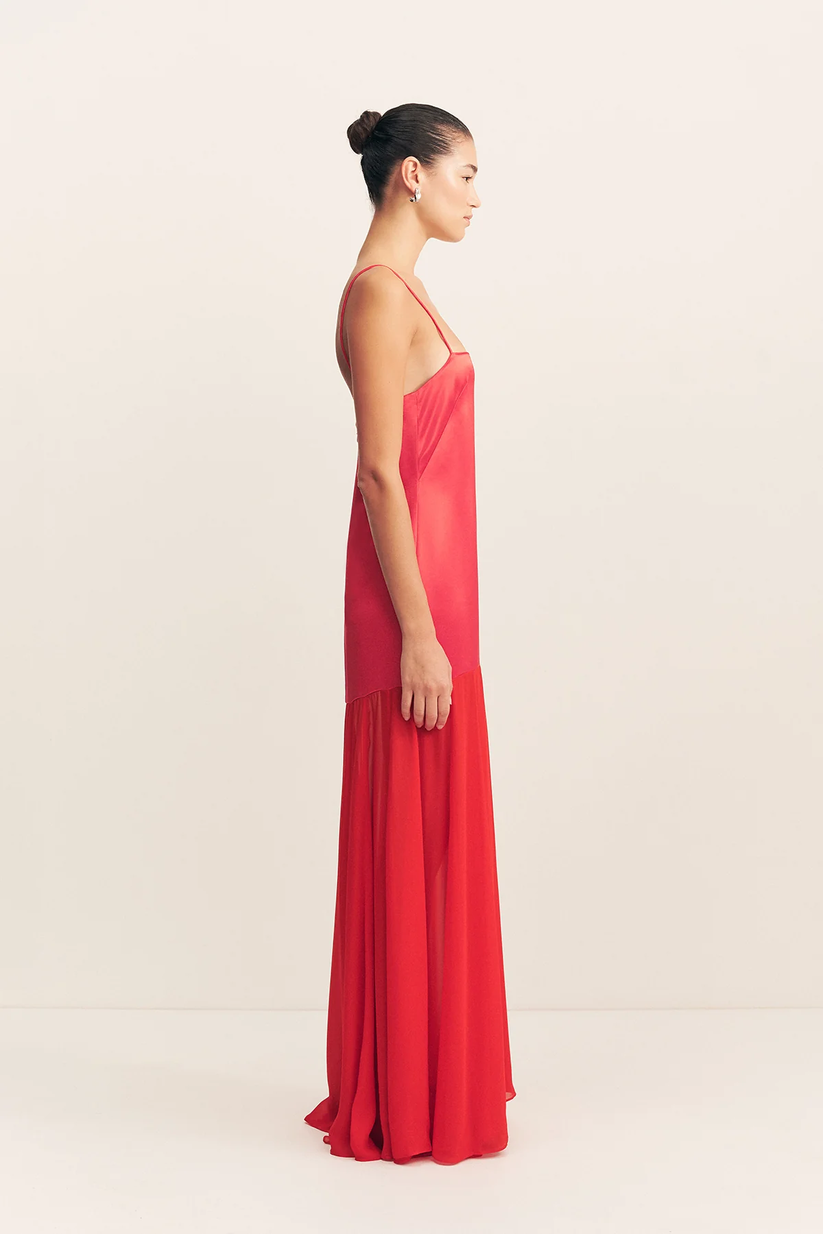 MORAYA DROPPED WAIST MAXI DRESS - CHILLI - Image 4